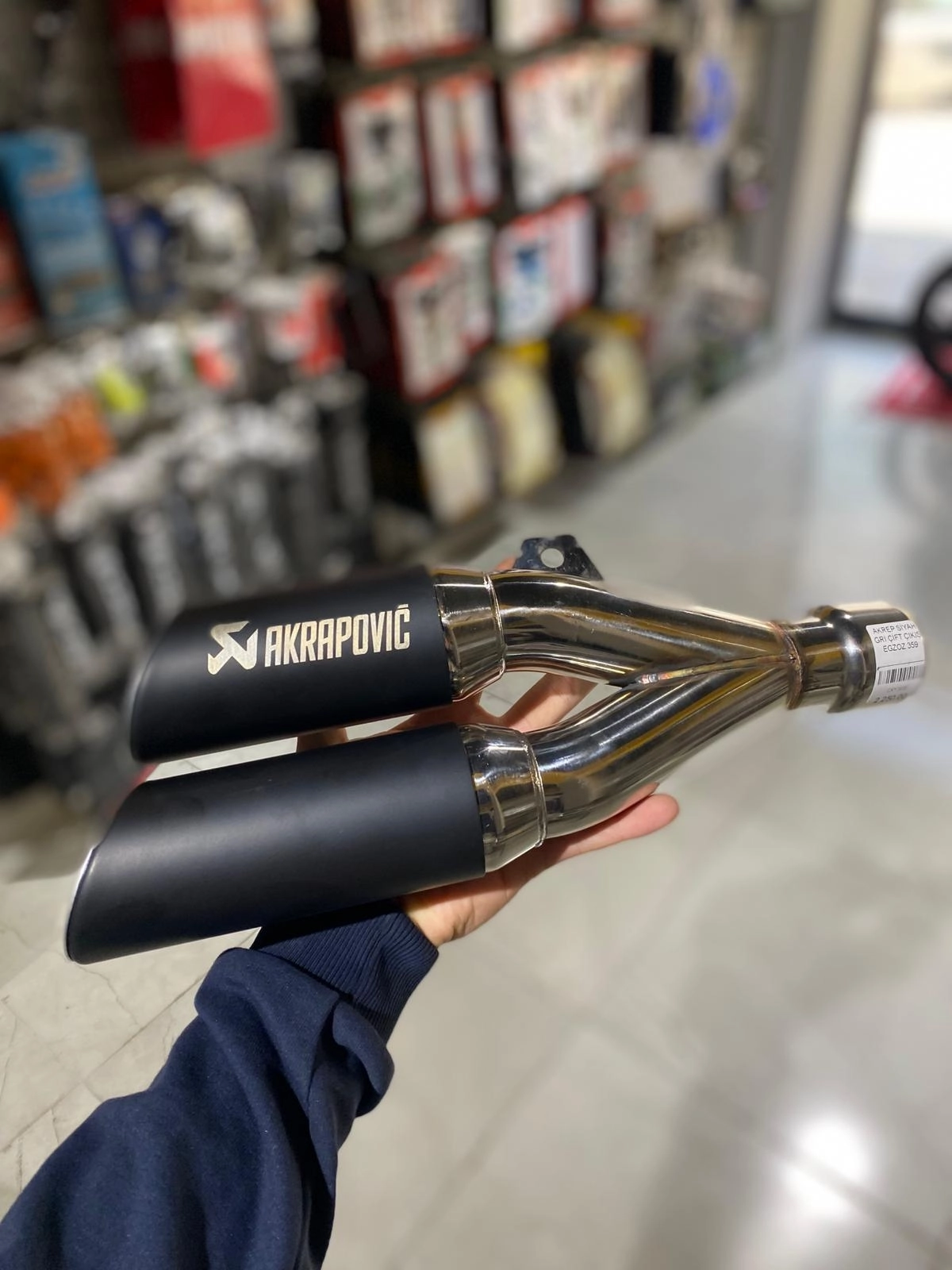 resimler/genel/AKREP SİYAH ÇİFT ÇIKIŞ EGZOZ